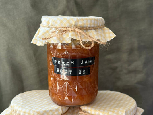 Late-Season Sweetness: A Homemade No-Pectin Peach Jam Recipe